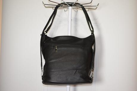 Čierna kabelka-kabelkoruksak, 