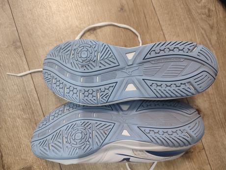 Tenisky, mizuno,42
