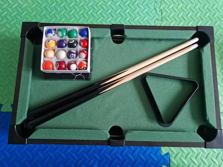 26de_stolovy biliard,