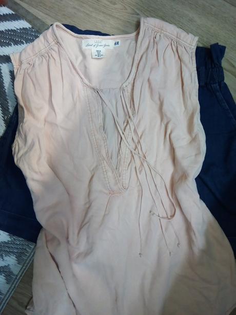 Parádna dlhšia blúzka z lyocelu s/m, h&m,m