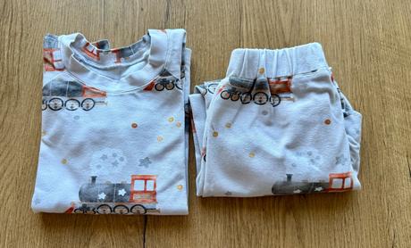 Rastúce pyžamko pyžamkovo, 98