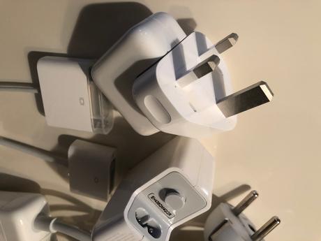 Apple adaptéry, apple