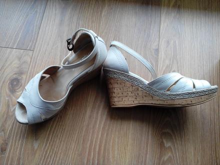 Sandále s platformou, 39