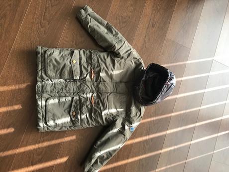 Zimna bunda, esprit,116