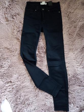 34 kvalitne rifle, h&m,34