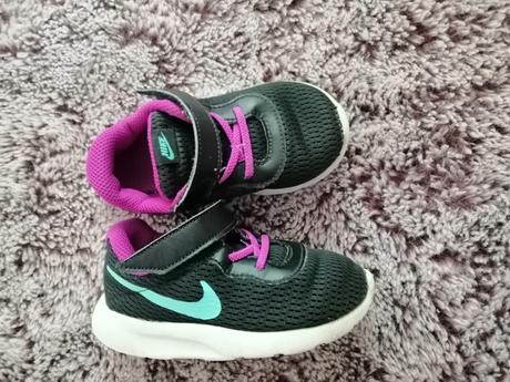 Tenisky, nike,22