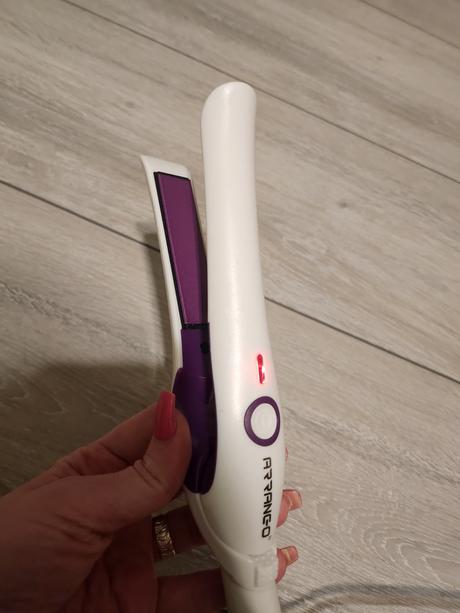 Malá žehlička na vlasy, 