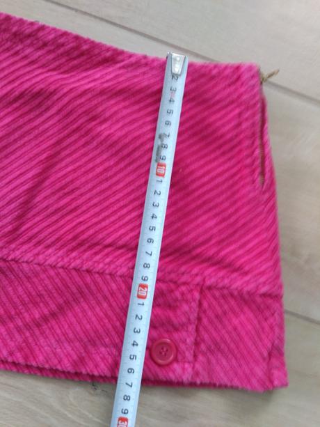 Menžestrová suknička, benetton,110