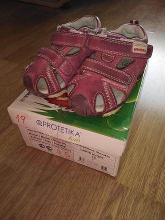 Papučky protetika, protetika,19