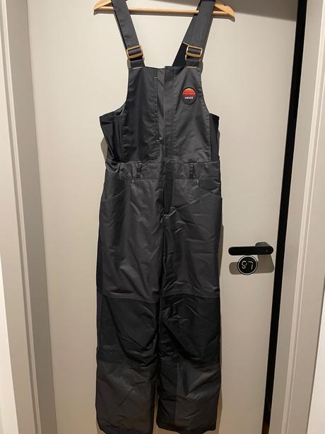 Predám chlapčenský lyžiarsky set, quechua,164