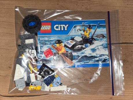 Lego city 60126 tire escape, 