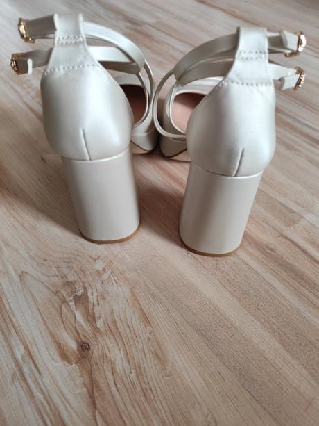 Dievčenské, dámske lodičky - veľ.36 zn.catwalk, 36