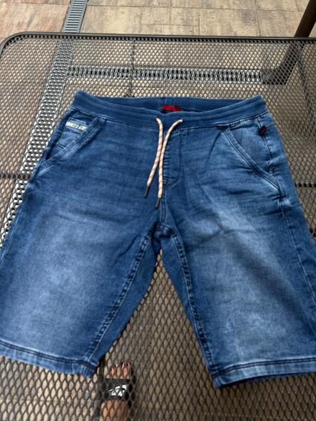 Pánske rifľove kraťasy, 34