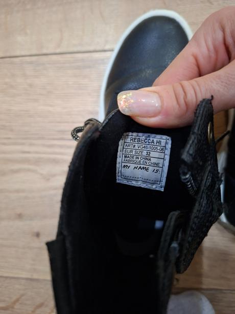 Perfektne čižmy, 32