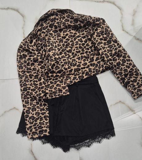 Dámske krátke sako, m