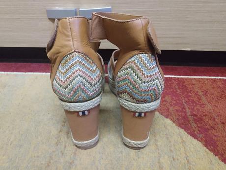 Predám dámske sandále napapijri., 40