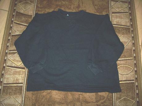 Hrubšia, čierna bavlnená mikina, 134