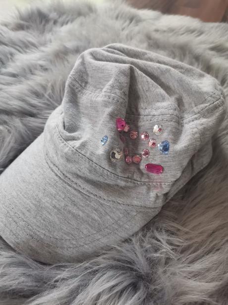 Šiltovky, cena za kus, 122