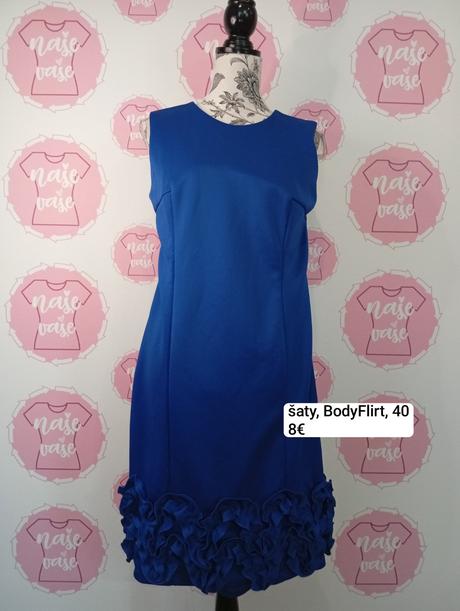 Kráľovský modré šaty, 40