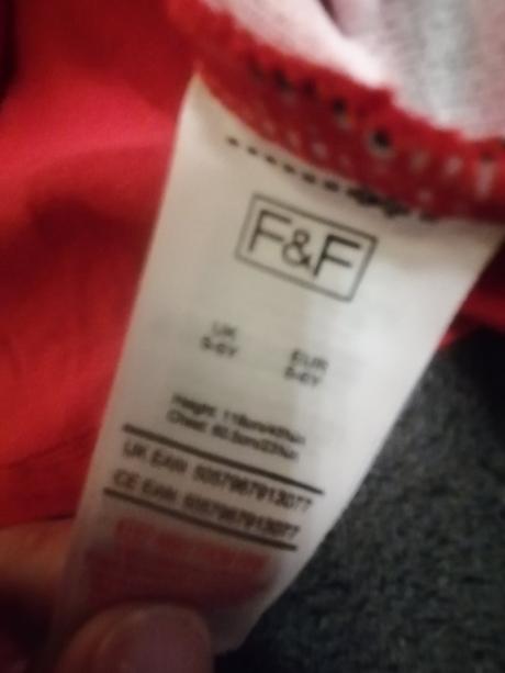 Vianočné oblečenie, 116