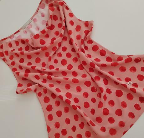 Luxusný top nerogiardini made in italy, l