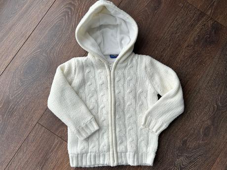 Biely sveter, lupilu,86