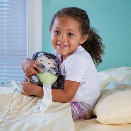 Summer infant prítulka ježo so zvukmi a viráciami, 