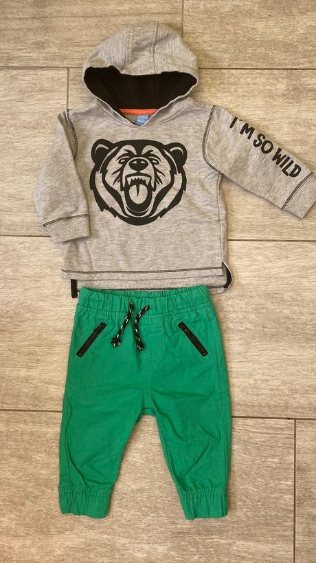 Fesacka mikina 74, 74