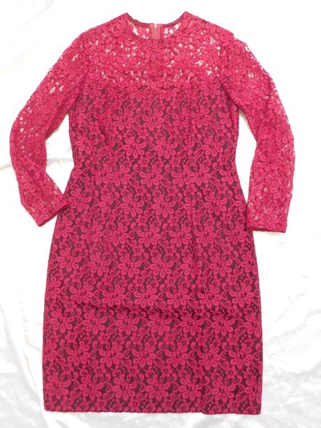 Pekne čipkovane vintage šaty, 40