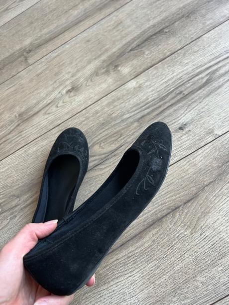 Balerínky, cena s poštou, graceland,34