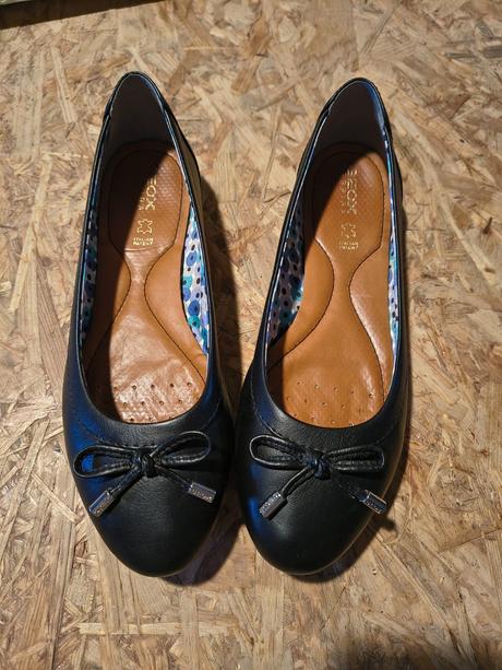 Kožené balerínky, geox,38