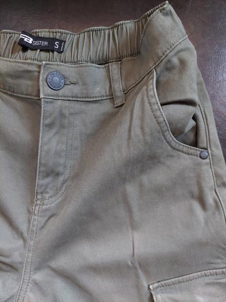 Dievcenske nohavice, fishbone,s