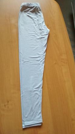 Nenosené legíny, m