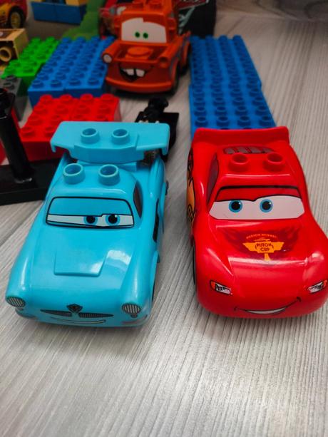 Lego duplo auta, 