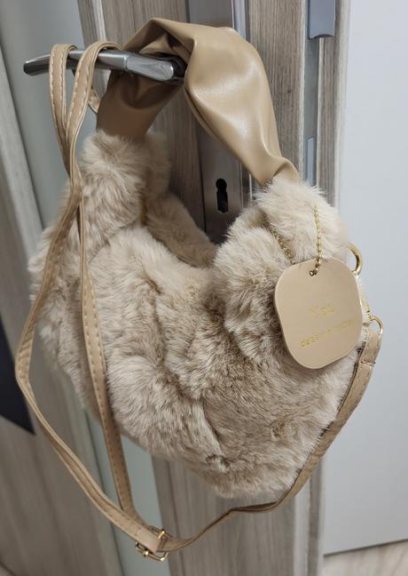 Kožušinková kabelka - bledohnedá, 