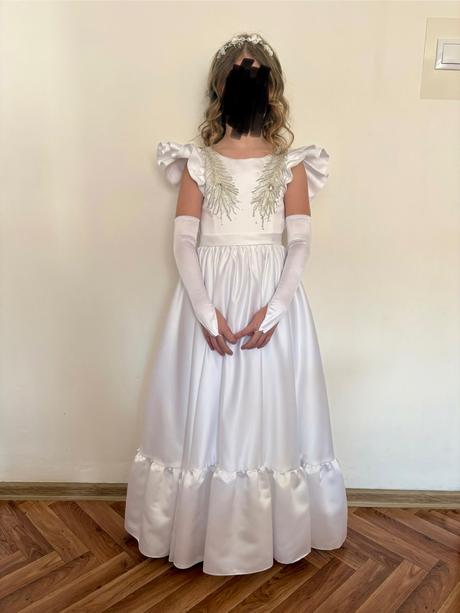Šaty na 1. sväté prijímanie, 140