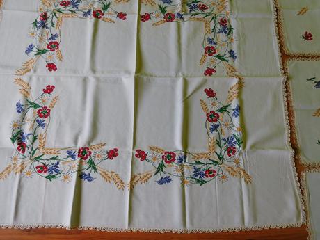 Ručne vyšívaný set obrusov-122x135cm, , 