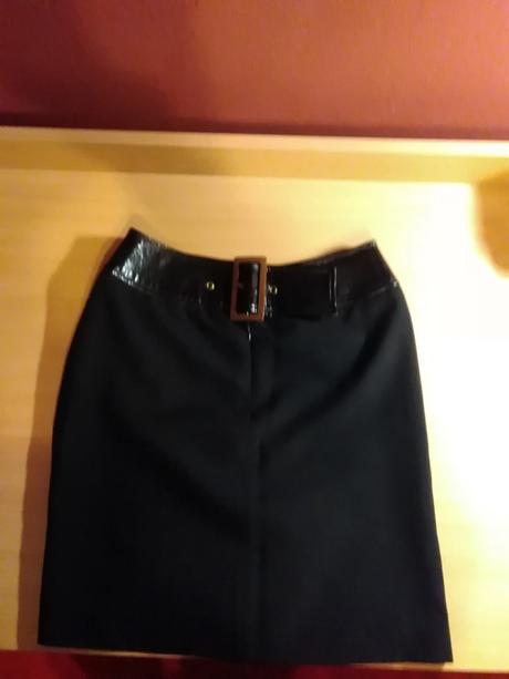 Elegantná dámska sukňa, s