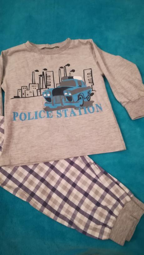 Pyžamo policajt, 98