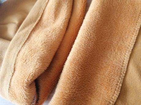 Čiapka a nákrčník, 104