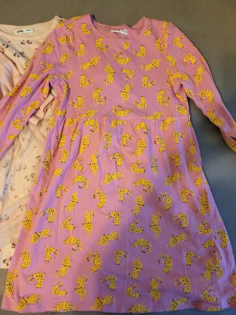 Šaty sinsay-6 kusov-veľ.140 - super stav, sinsay,140