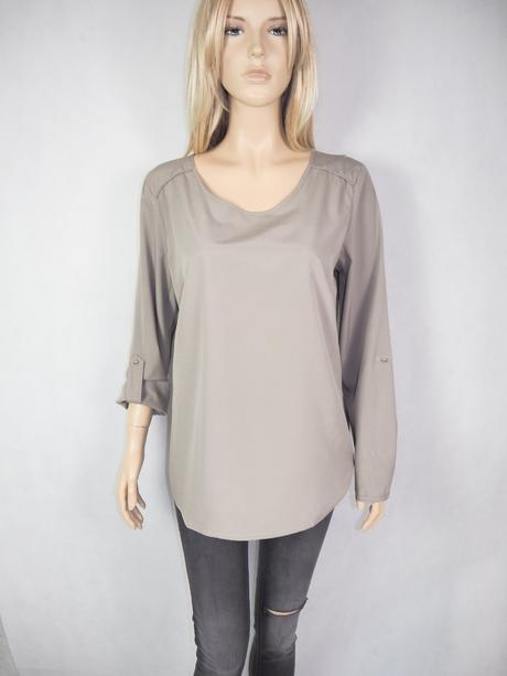 Kvalitná roll-up blúzka, 42