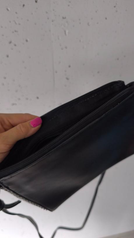 Čierna malá crossbody kabelka,