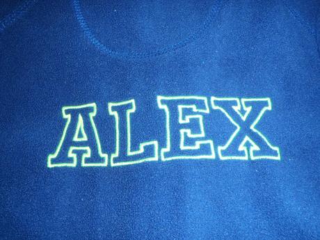 Mikina s vyšitým menom alex, 92