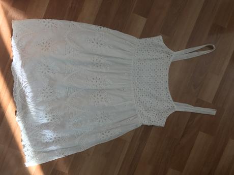 Krásne letné madeirove šaty, s