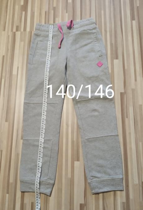 Tepláky 140/146, authority,146