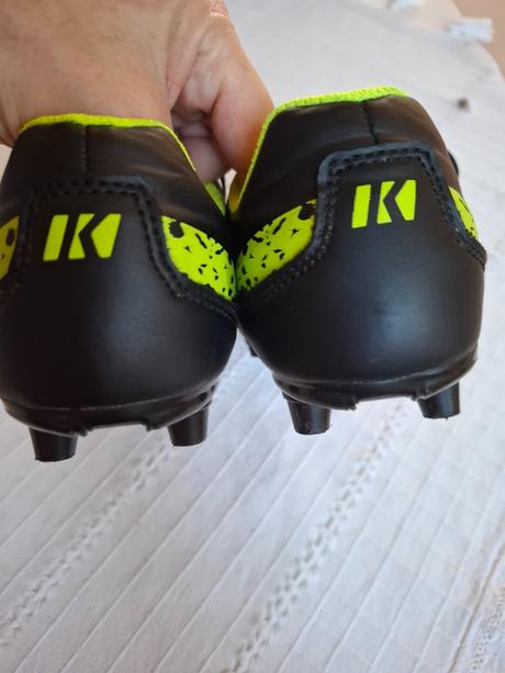 Kopačky kensis, 37