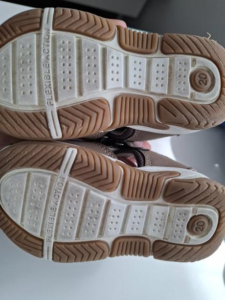 Sandalky, victory,20