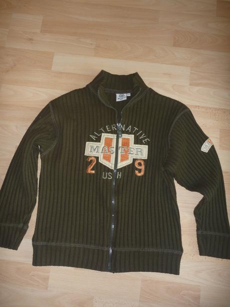 Svetrík na zips, 134