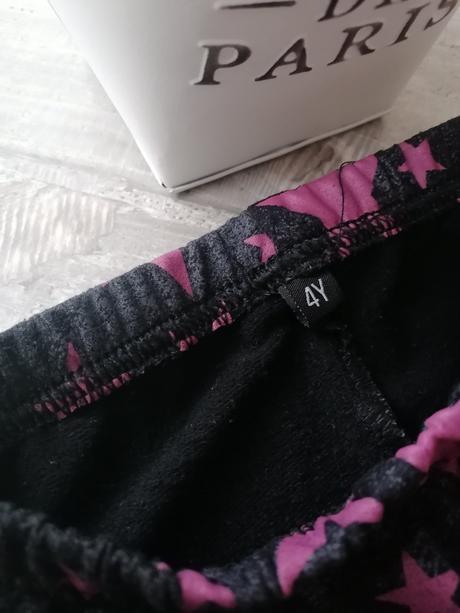 Teplejšie leginky, 104